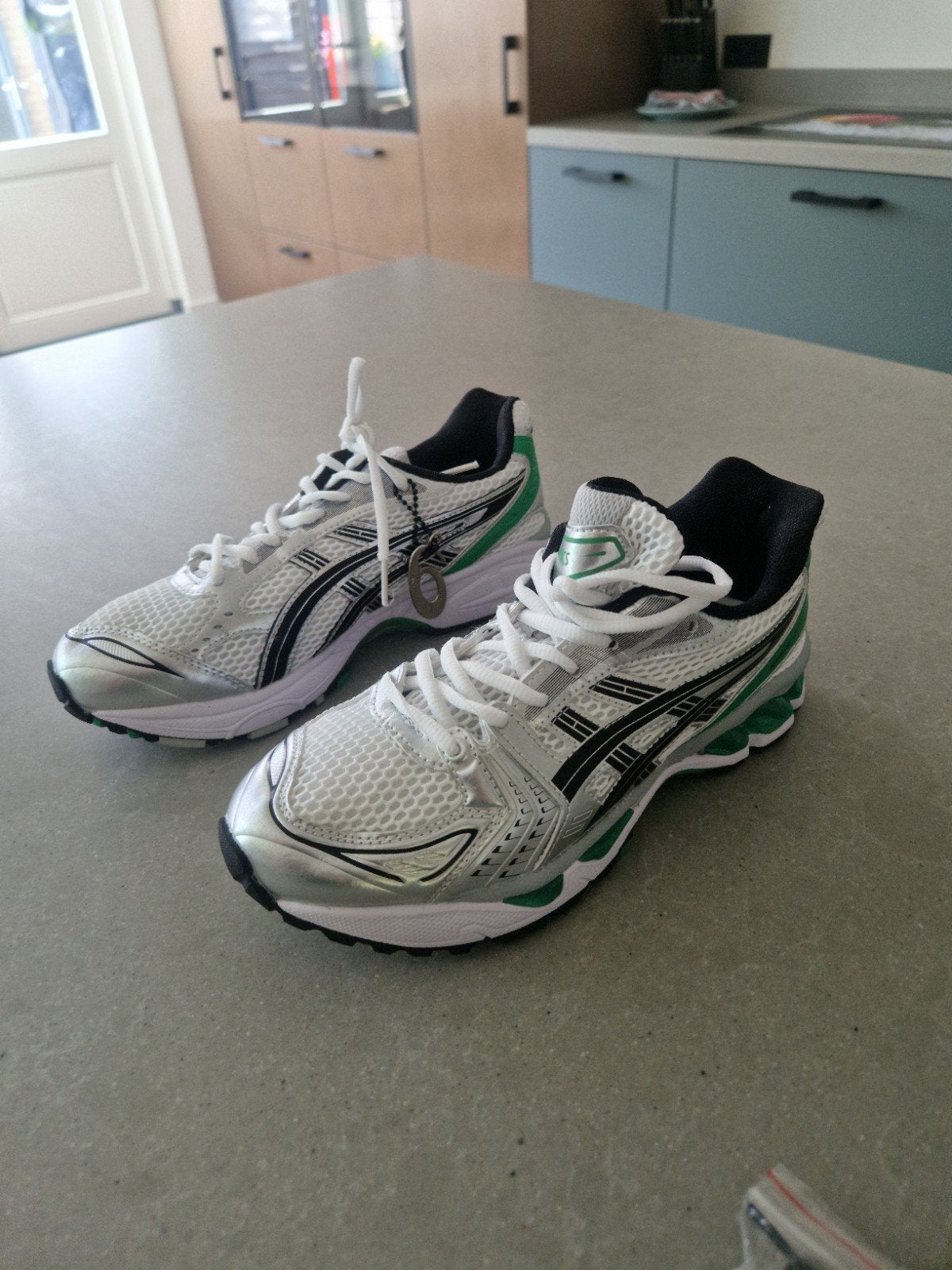 ASICS Gel-Kayano 14 matachite green, Ophalen of Verzenden, Nieuw, Overige kleuren, Sportschoenen