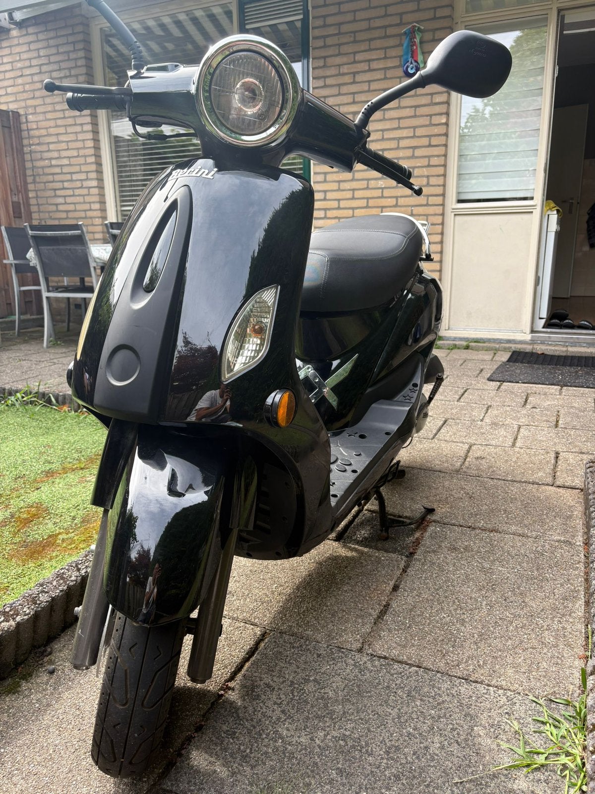Berini scooter. Nette staat direct rijden., Ophalen, Maximaal 45 km/u, Zo goed als nieuw, Benzine