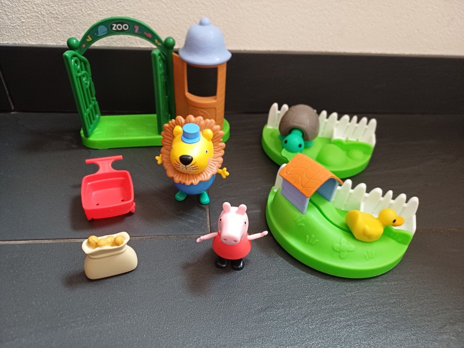 Peppa Pig Zoo Speelset - Compleet en Netjes, Ophalen of Verzenden, Gebruikt, Jongen of Meisje