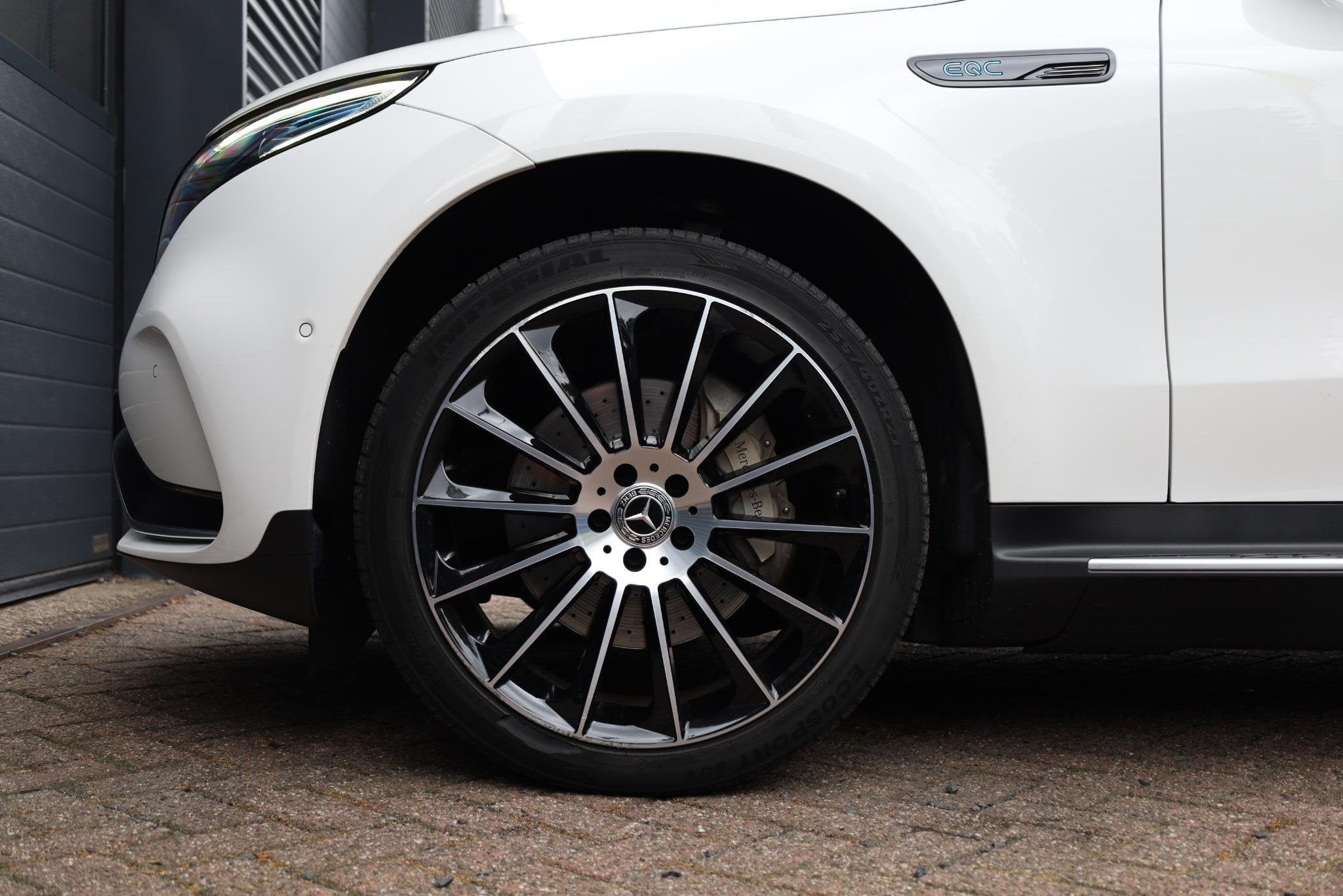 Mercedes-Benz EQC 400 4MATIC Premium Plus 80 kWh |Pano |Burm, Automaat, Zwart, Leder en Stof, Wit