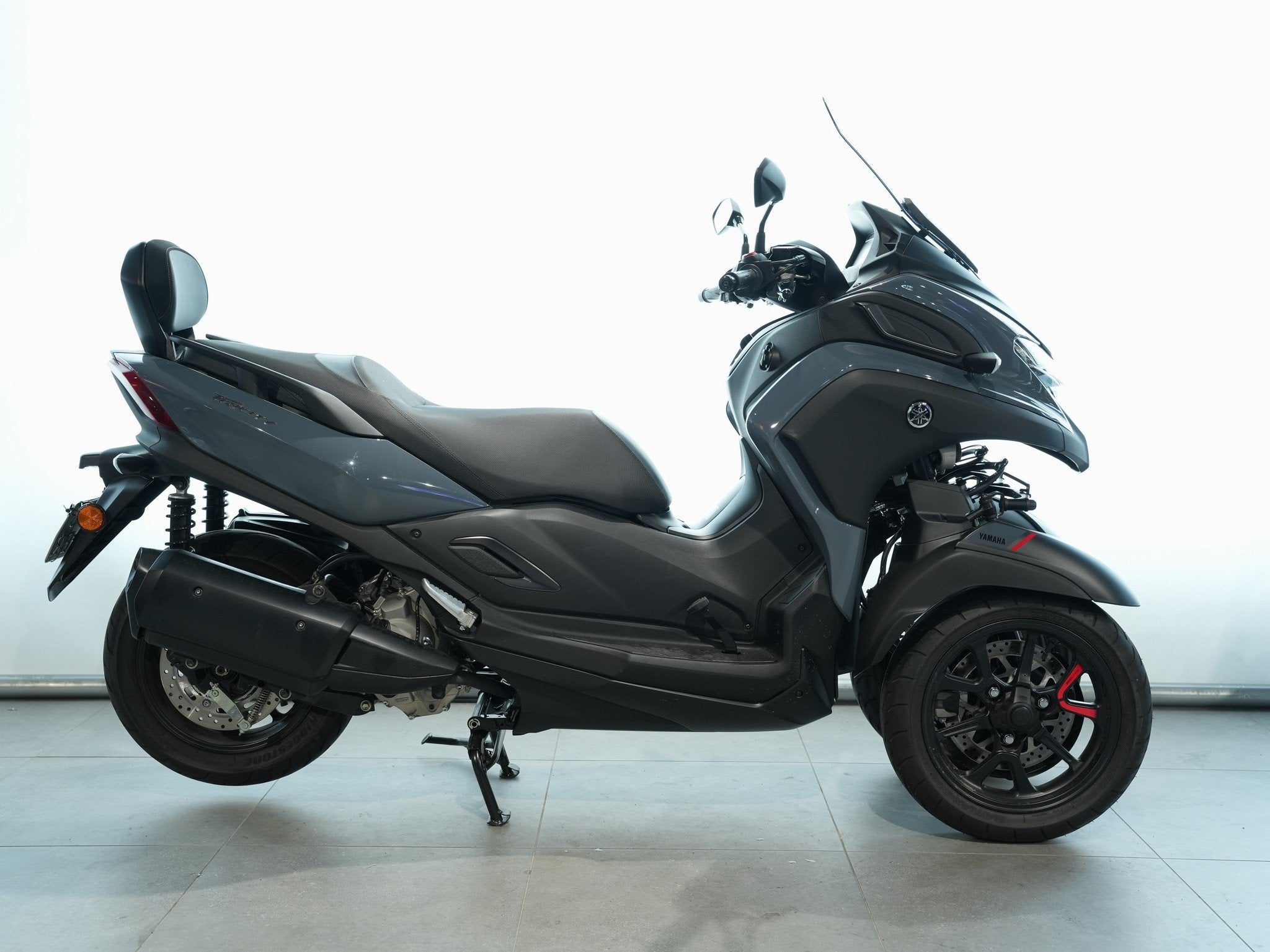 Yamaha TRICITY 300 BTW MOTOR (bj 2024), Motoren, Scooter, 300 cc, Klantenservice@yamaha-motor.nl, Koolhovenlaan 101
1119 NC  Schiphol-Rijk, NL