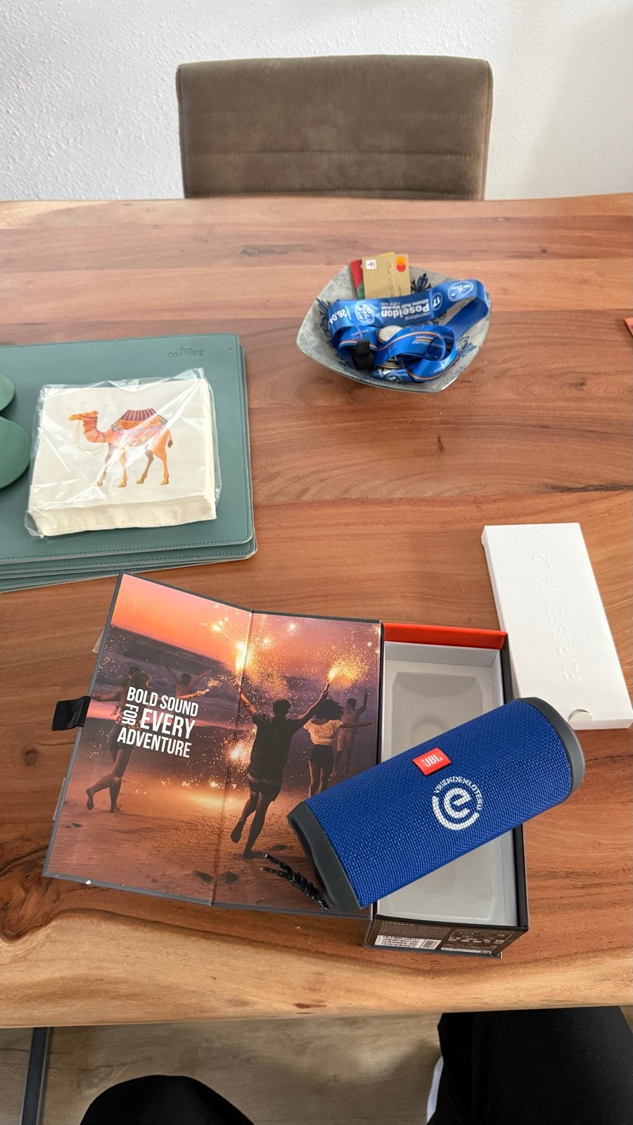 Foto 4 van JBL Flip Essential 2 Bluetooth Speaker Donkerblauw