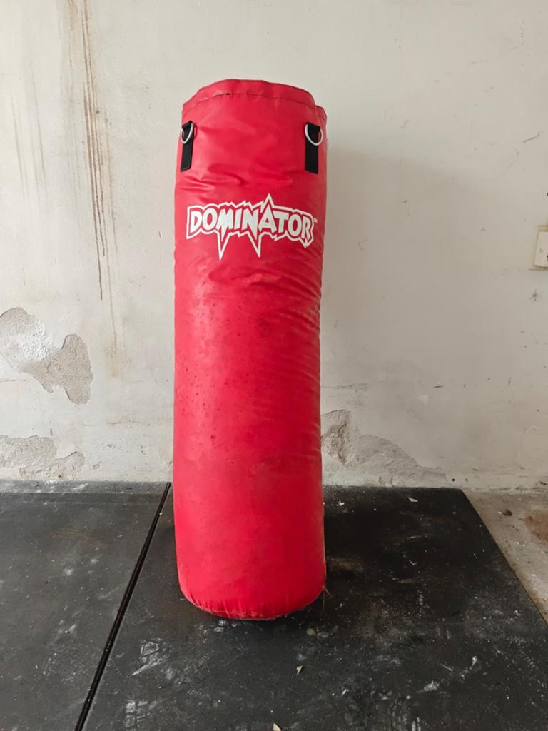 Bokszak Dominator, Sport en Fitness, Ophalen of Verzenden, Bokszak
