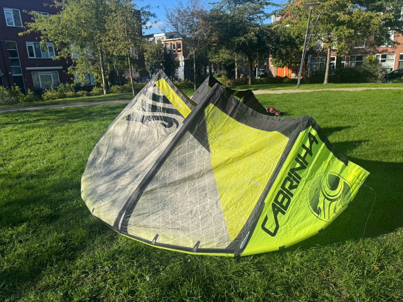 BEGINNERS SET; 2 kites, gordel en board, Ophalen, Gebruikt, Kitesurf-set, Twintip