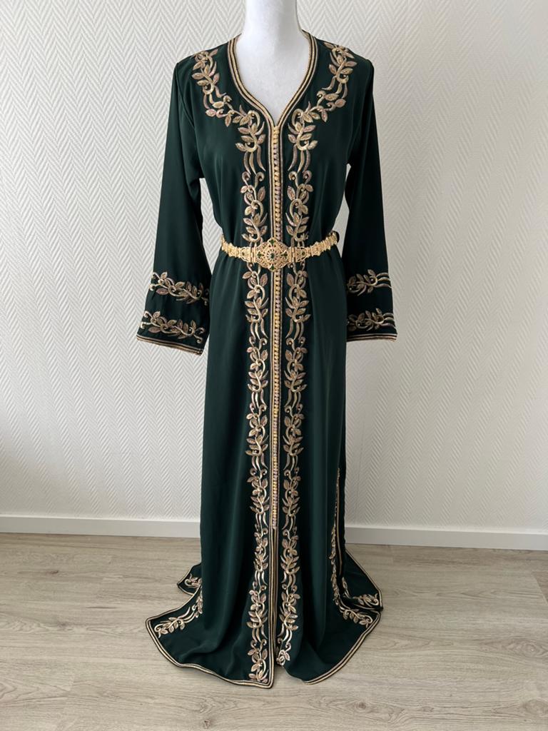 Te huur: Donkergroene Kaftan (Maat S), Ophalen, Overige typen, Maat 36 (S), Gedragen
