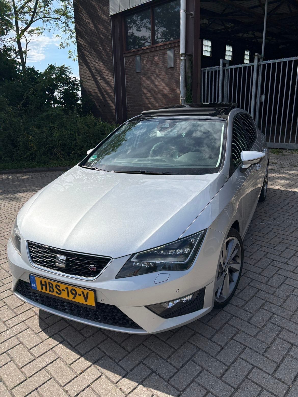 Seat Leon FR 1.4 TSI Panoramadak, Euro 5, Zwart, 4 cilinders, Leon