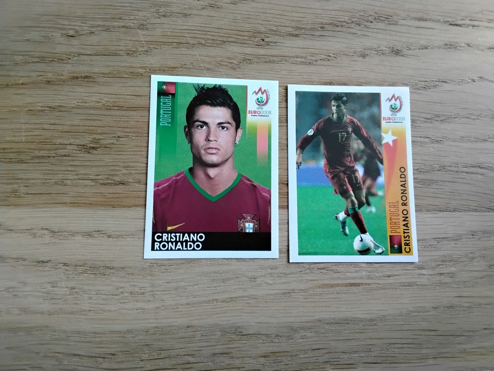 2 Panini stickers Euro 2008 - Cristiano Ronaldo, Ophalen of Verzenden, Zo goed als nieuw, Poster, Plaatje of Sticker