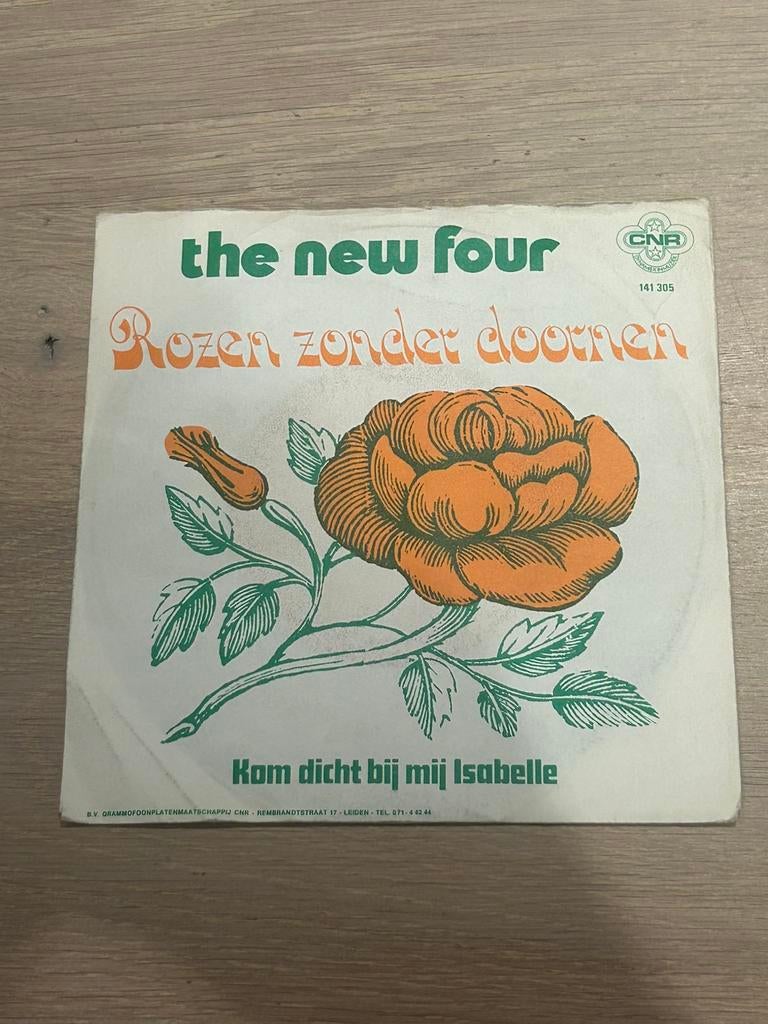 The new four rozen zonder doornen zeldzaam!, Ophalen of Verzenden, Zo goed als nieuw, Overige formaten, Levenslied of Smartlap