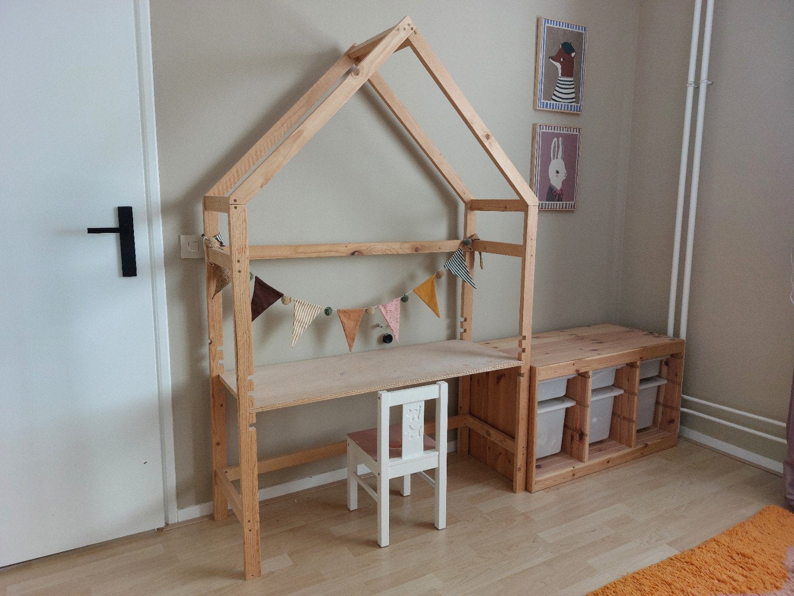 Houten bureau huisje met opbergkast, Ophalen, Gebruikt, Kast