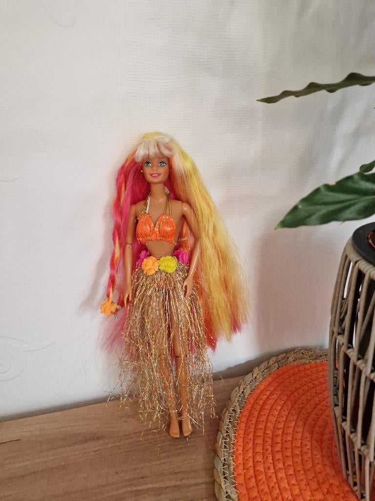 Barbie puppen hawaii von mattel, Verzamelen, Poppen, Ophalen of Verzenden, Pop