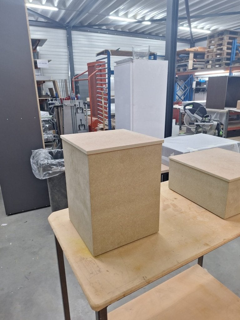 Tafelmodel zuilen van MDF – showroommodel / decoratief, Ophalen, Zo goed als nieuw