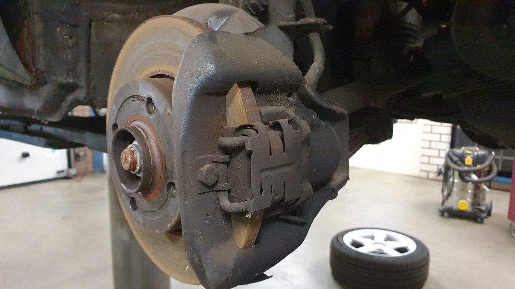 GEZOCHT REMKLAUWEN VW GOLF1 JAREN80 MET 1.5 MOTOR, Ophalen of Verzenden, Gebruikt, Volkswagen