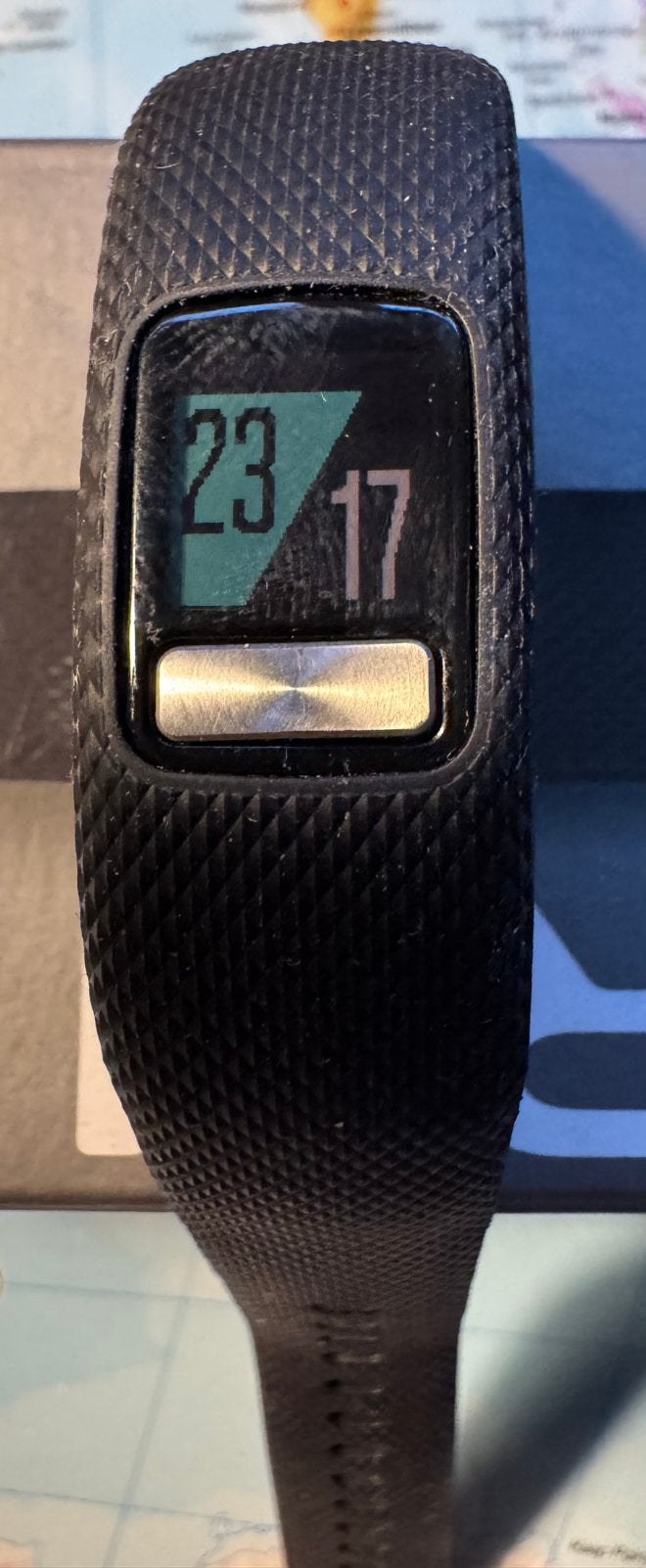 Garmin vivofit 4 activity tracker, Sieraden, Tassen en Uiterlijk, Activity trackers, Zo goed als nieuw, Android, Zwart, Ophalen of Verzenden