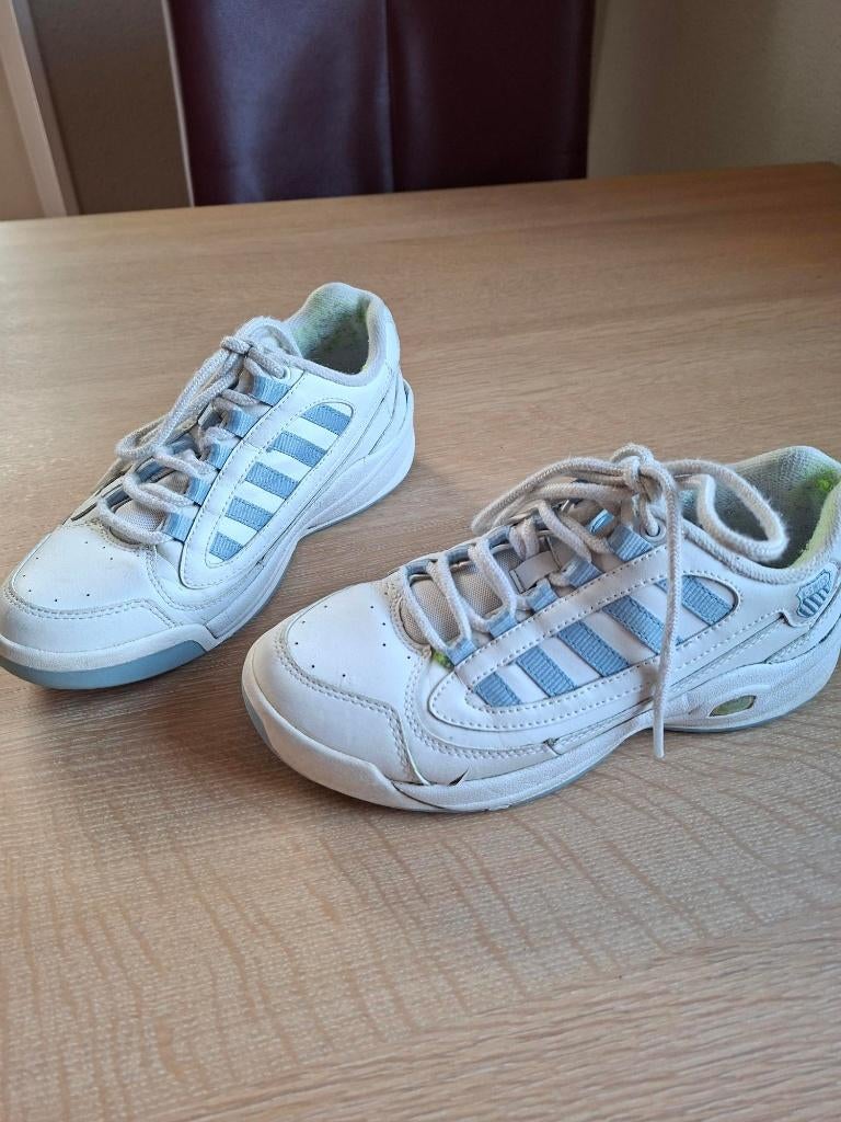 indoor K-Swiss tennisschoenen dames maat 37, Ophalen, Schoenen, Zo goed als nieuw, K-Swiss