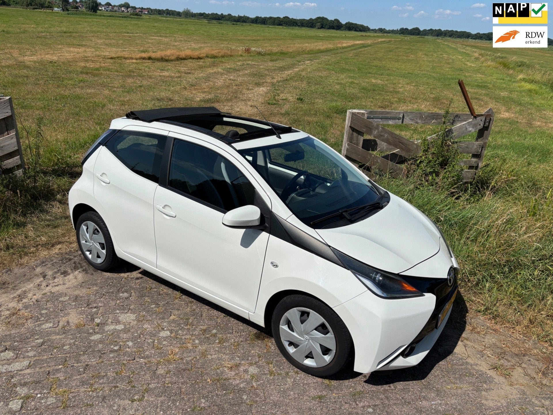 Toyota Aygo 1.0 VVT-i x-wave, 68.000 KM! (NAP), Voorwielaandrijving, Start-stop-systeem, Gebruikt, Euro 6