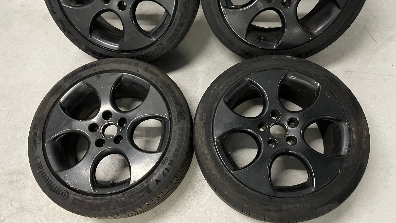 Banden Detroit Golf GTI 17inch, Ophalen, Zo goed als nieuw, Overige schalen