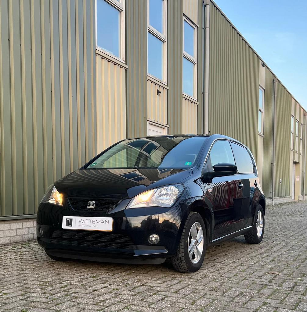 Seat Mii 1.0 44KW AUT 2013 Zwart, Stof, 4 stoelen, Mii, Bedrijf
