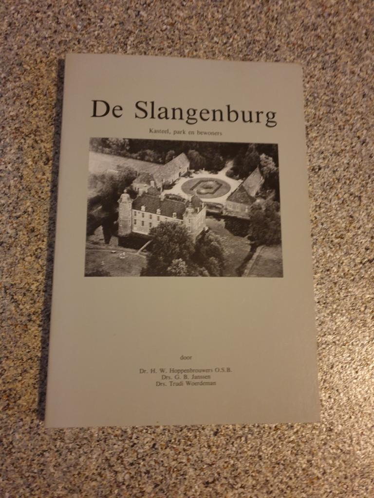 De Slangenburg architectuur boek, Ophalen, Gelezen