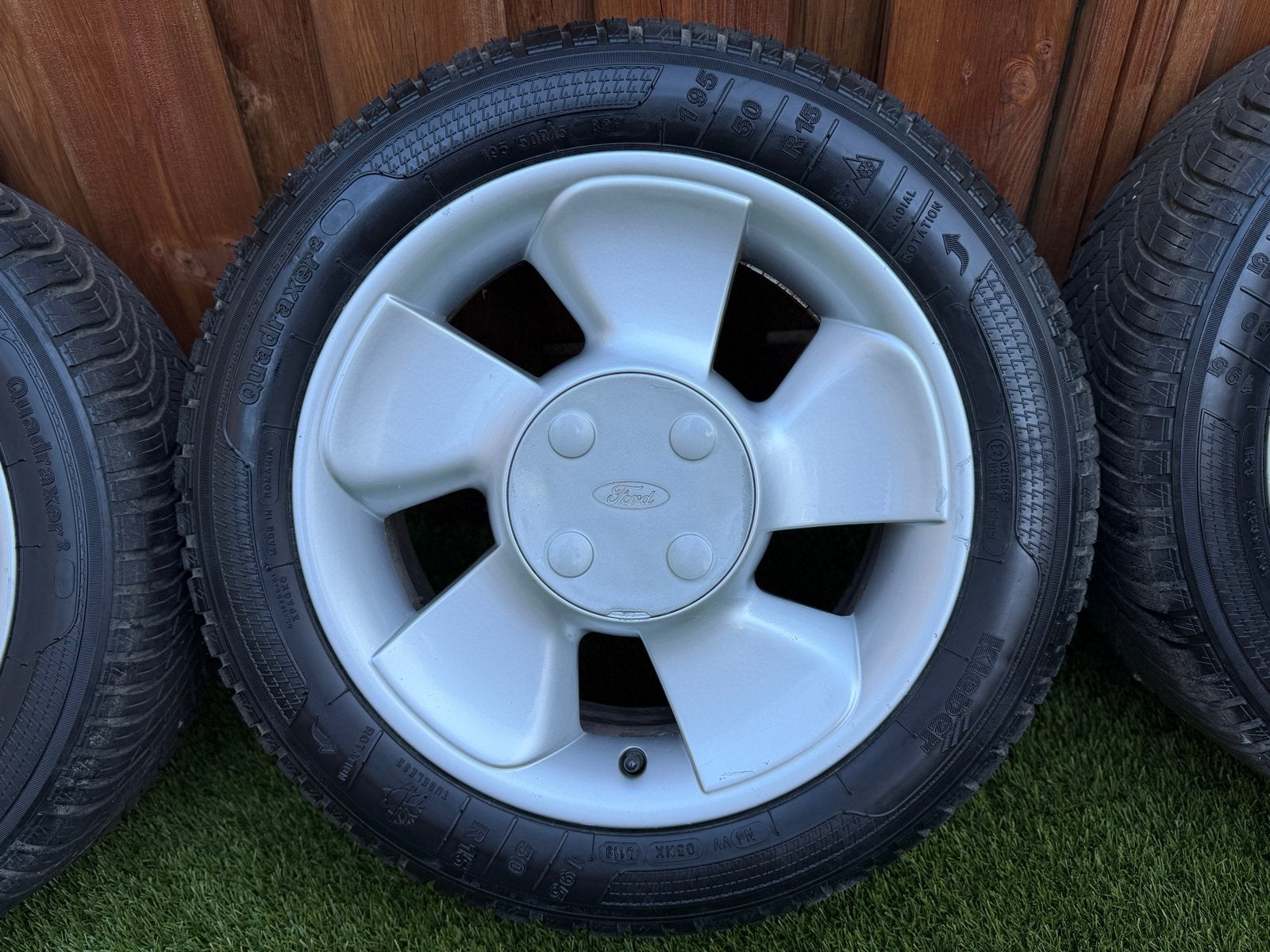 Ford Velgen met Kleber Quadraxer 2 All Season Banden, Ophalen of Verzenden