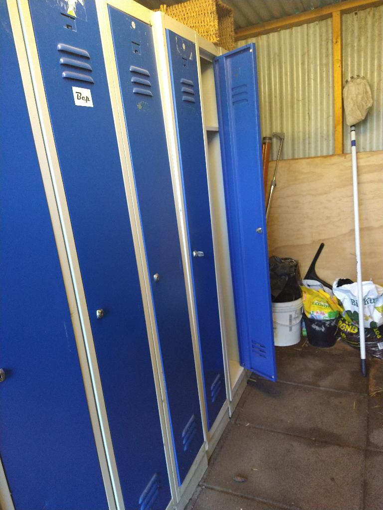 Lockers, Ophalen, Gebruikt