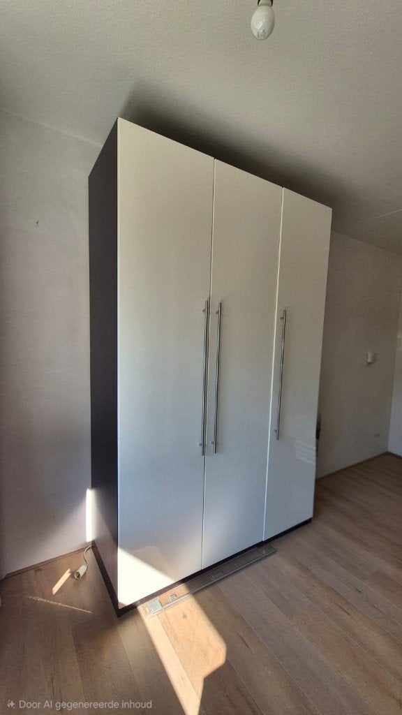 Ikea kledingkast hoogglans wit/bruin, 150 cm breed, Huis en Inrichting, Kasten | Kledingkasten, Ophalen, Overige materialen, Met deur(en)