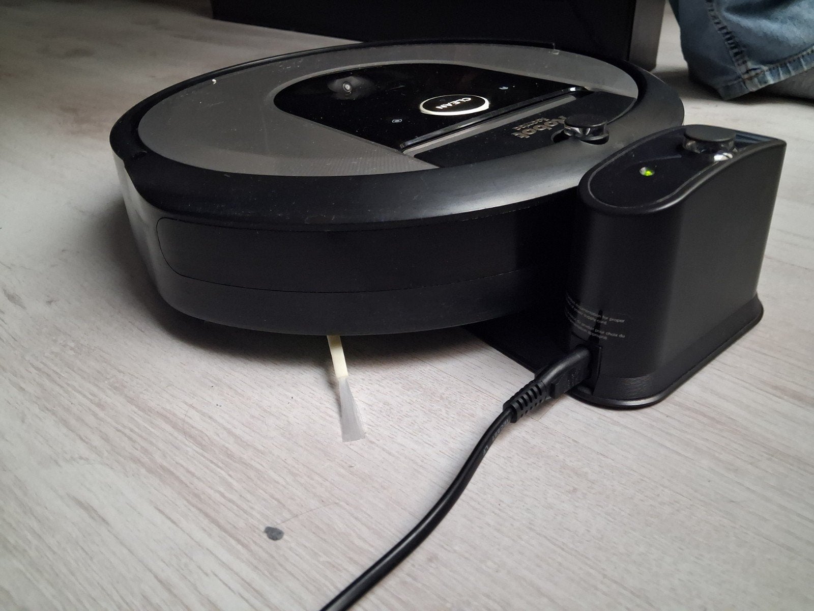 Foto 4 van Roomba  I7  i-robet