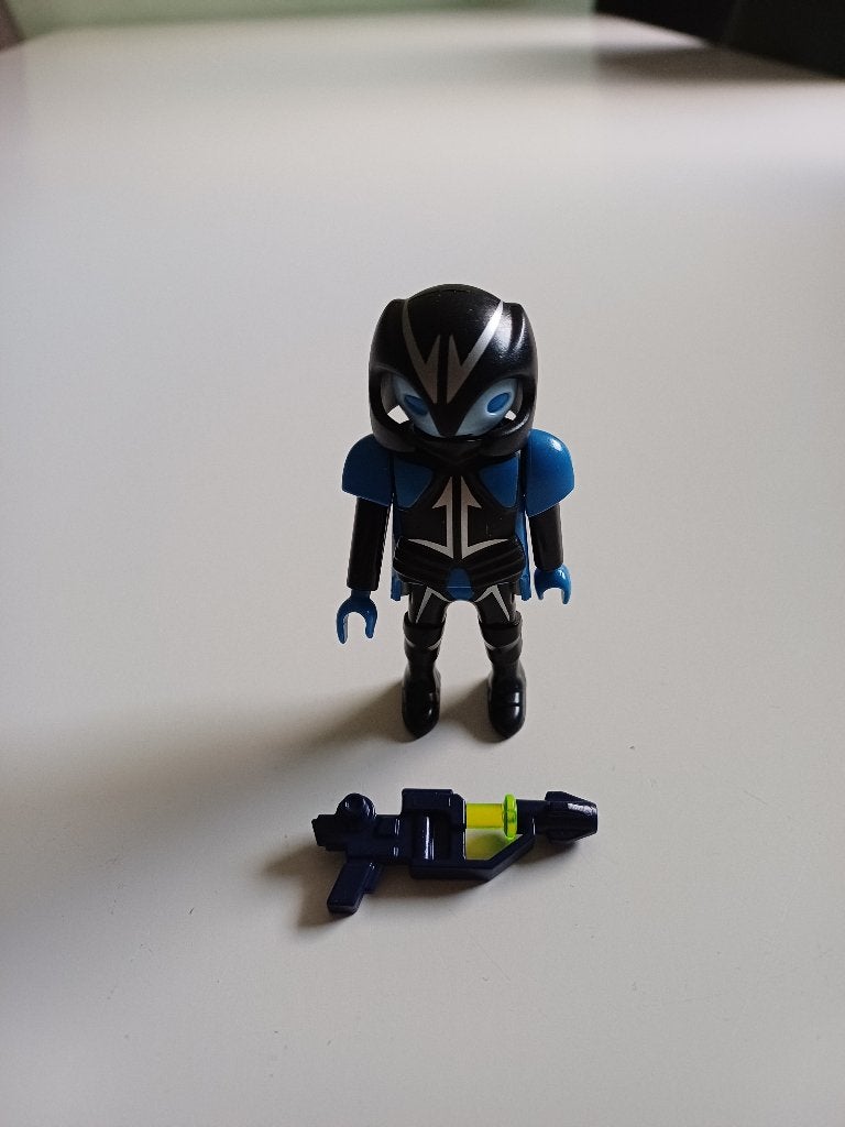 Playmobil figures Aliën warrior - serie 4, Losse onderdelen, Ophalen of Verzenden, Zo goed als nieuw, Figuren