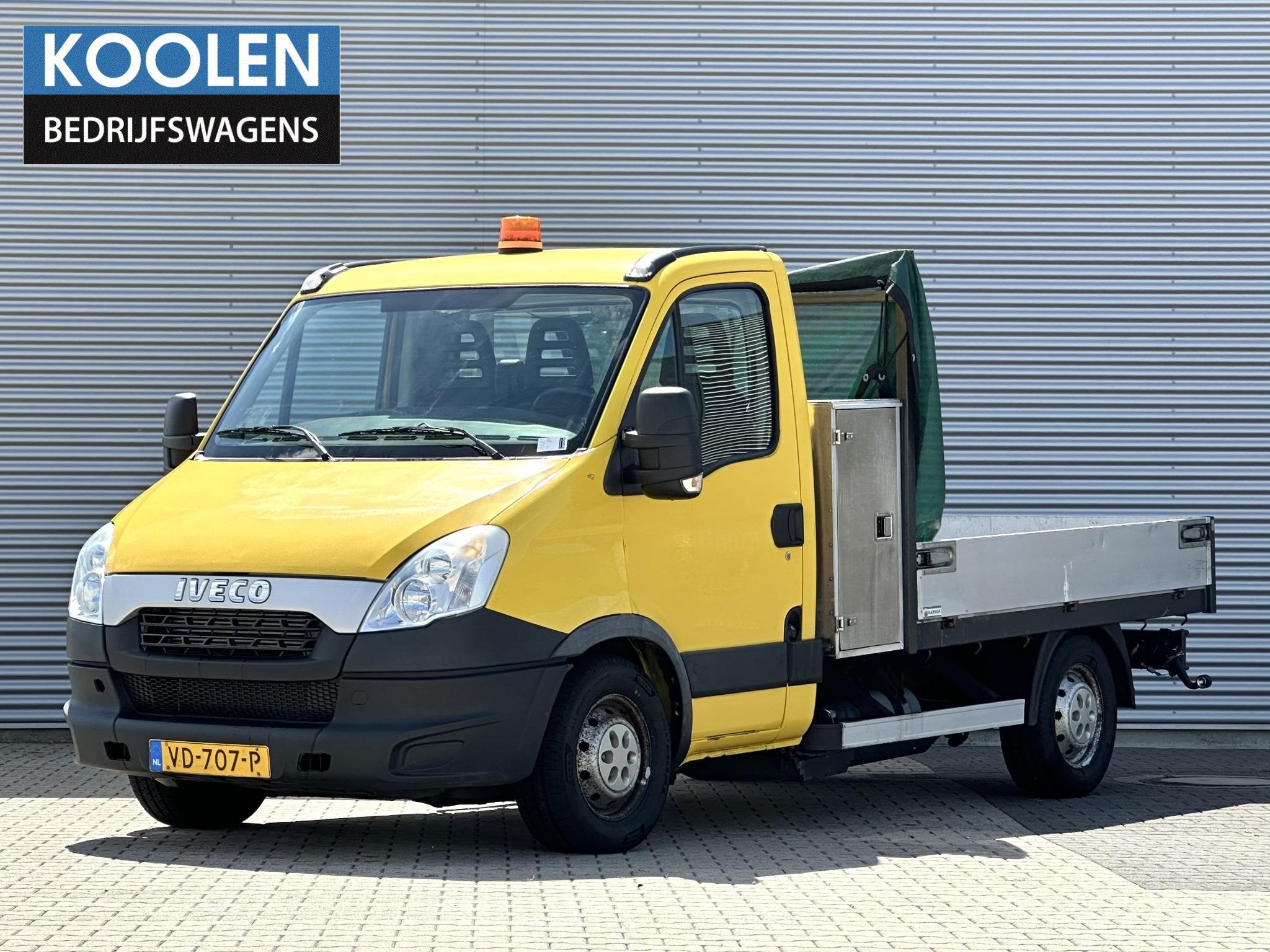 Iveco Daily 35S14G 345 CNG Openlaadbak benzine/CNG Trekhaak, Euro 5, Gebruikt, 4 cilinders, Bedrijf