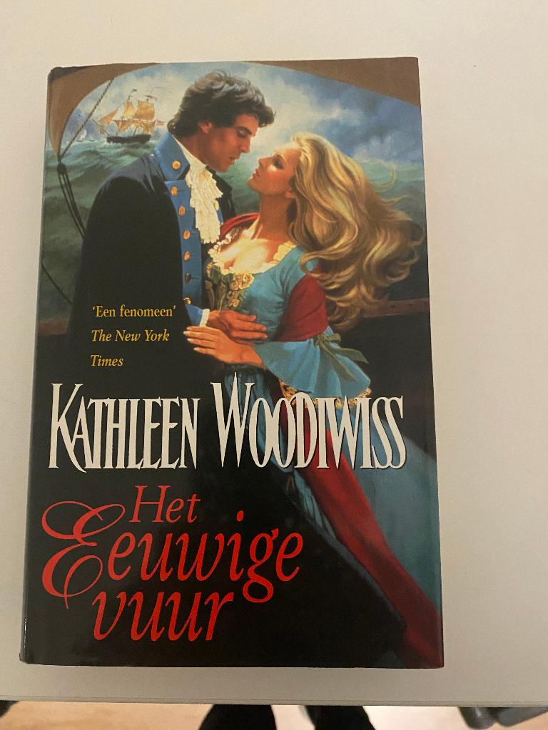 Historische roman, Ophalen of Verzenden, Gelezen, Kathleen Woodiwiss