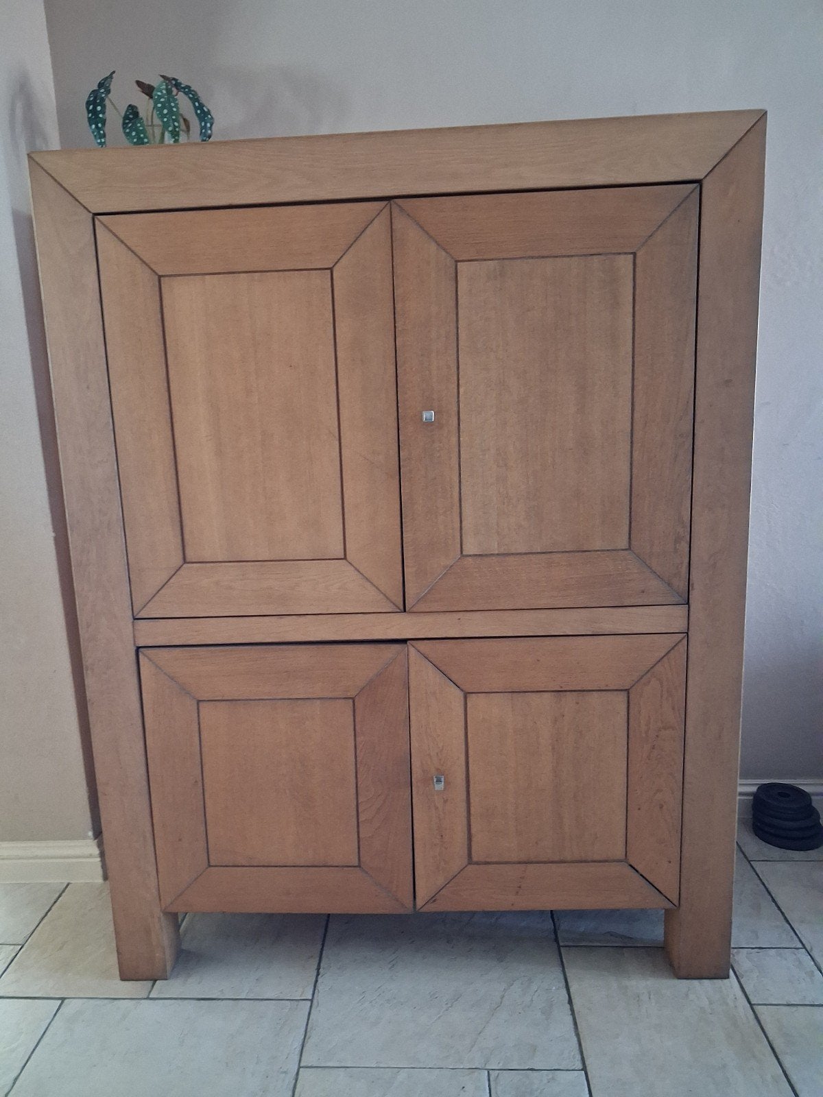 Houten kast met vier deuren - Eikenhout, Ophalen, Gebruikt, 50 tot 75 cm, Eikenhout