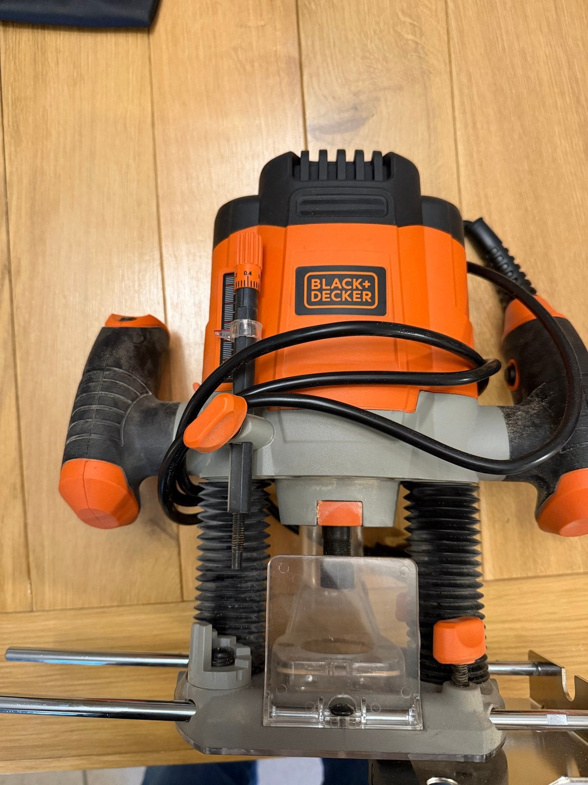 Black+Decker Bovenfrees KW1200E - Krachtig en veelzijdig, Ophalen of Verzenden, Gebruikt, Elektrisch, Bovenfrees