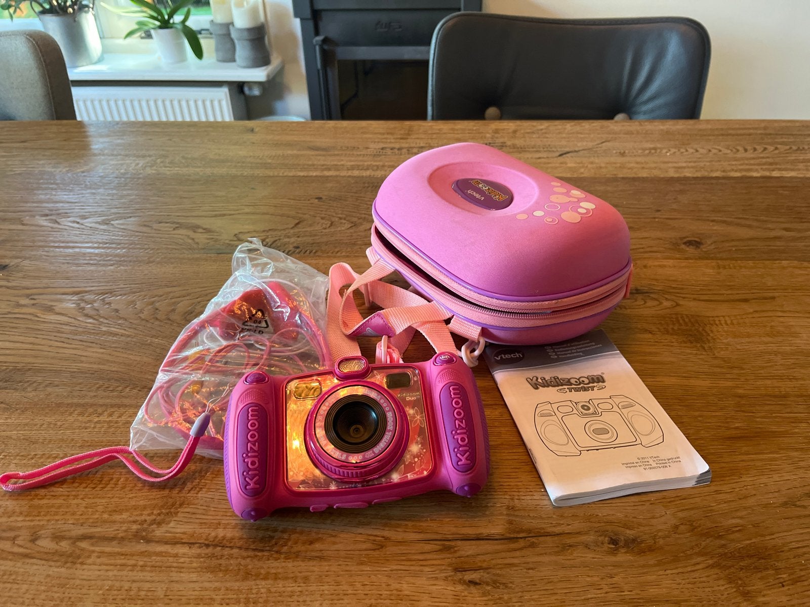 VTech Kidizoom Camera Rosé met Draagtas en Accessoires, Gebruikt, Ophalen of Verzenden, Kindercamera, Overige Merken