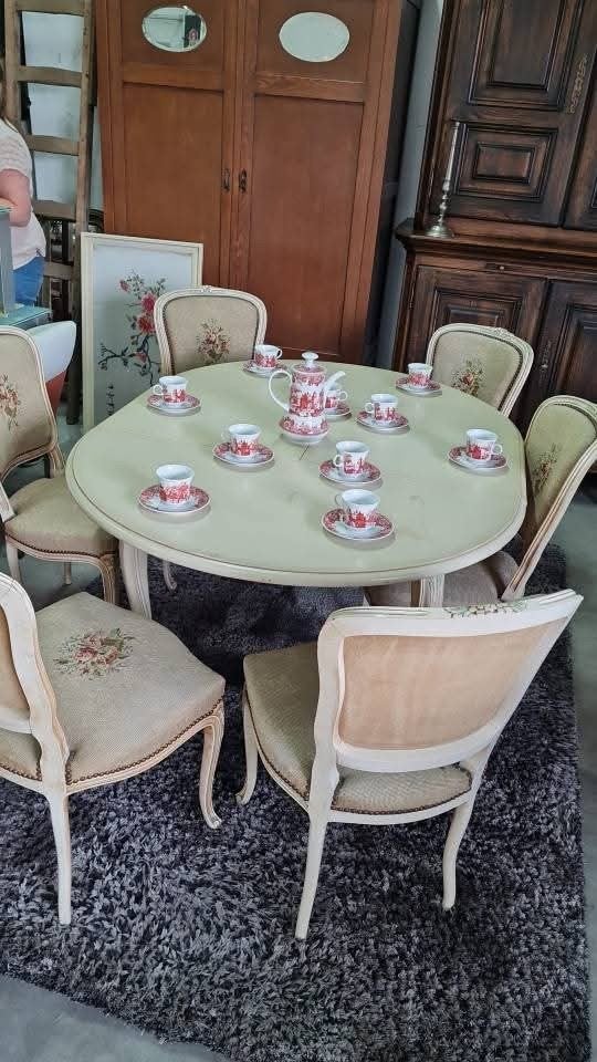 Antieke eethoek met 6 stoelen - licht beschadigd, Antiek en Kunst, Ophalen