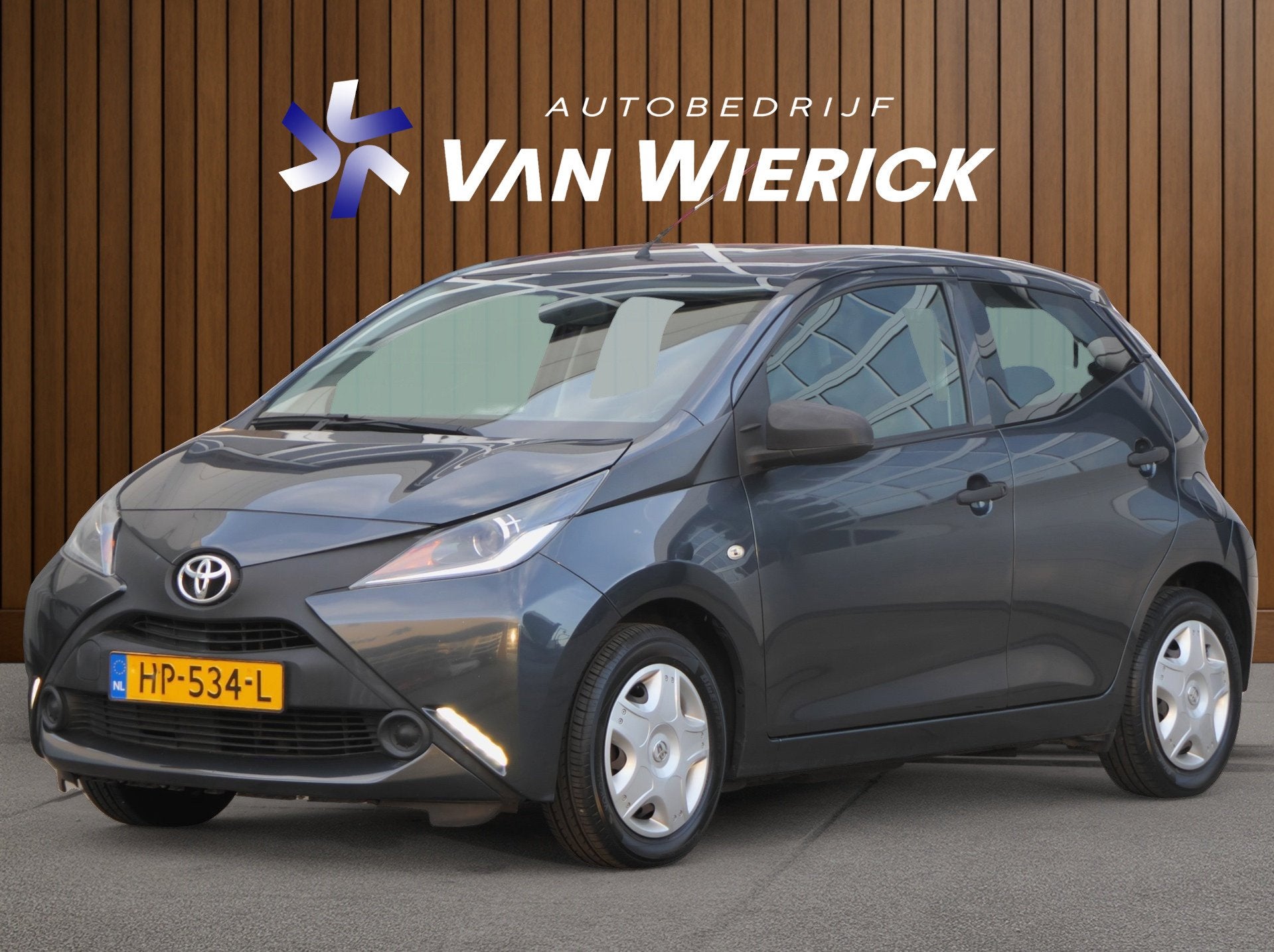 Toyota Aygo 1.0 VVT-i x-now 5-Deurs | Airco | Orgineel NL, Voorwielaandrijving, Stof, Gebruikt, Start-stop-systeem