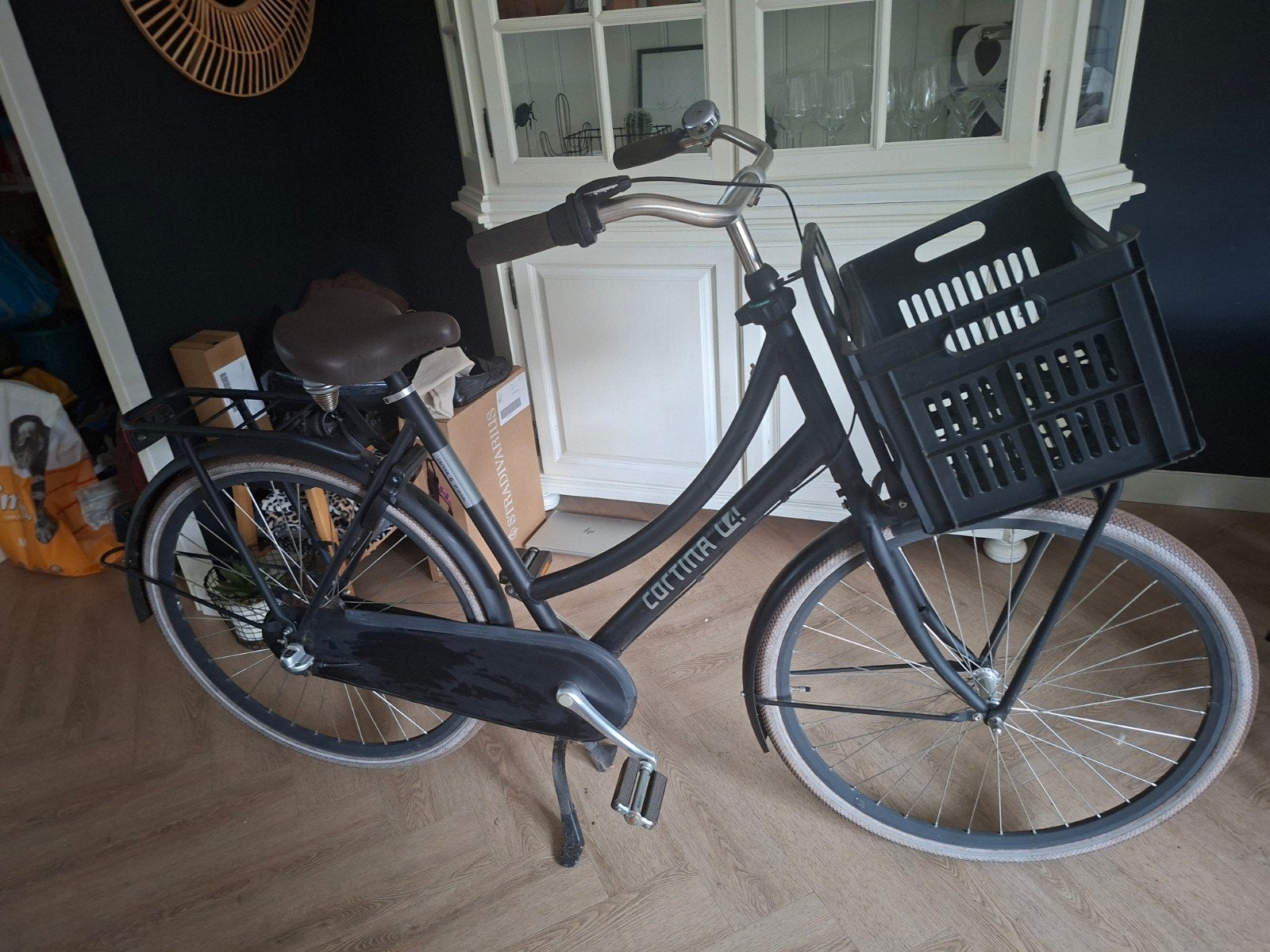 Cortina U4 D57 Jet Black Matt - maart 2021, Terugtraprem, Gebruikt, Versnellingen, 56 cm of meer