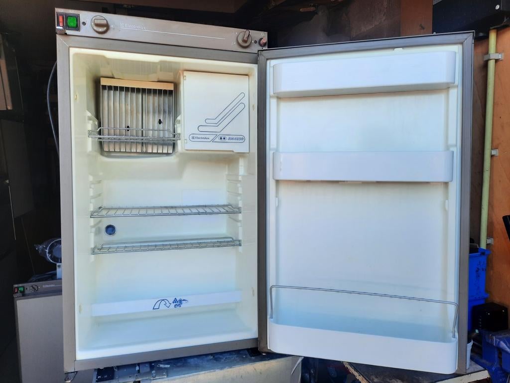 Electrolux RM-4200 camper caravan absorptie koelkast op gas, Caravans en Kamperen, Camper-accessoires, Ophalen of Verzenden