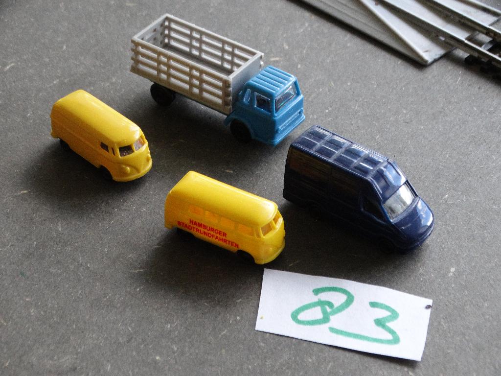 N Spoor: set 83: 4 auto's, waarvan 2 x Rietze., Hobby en Vrije tijd, Modeltreinen | N-Spoor, Overige merken, Gelijkstroom of Wisselstroom