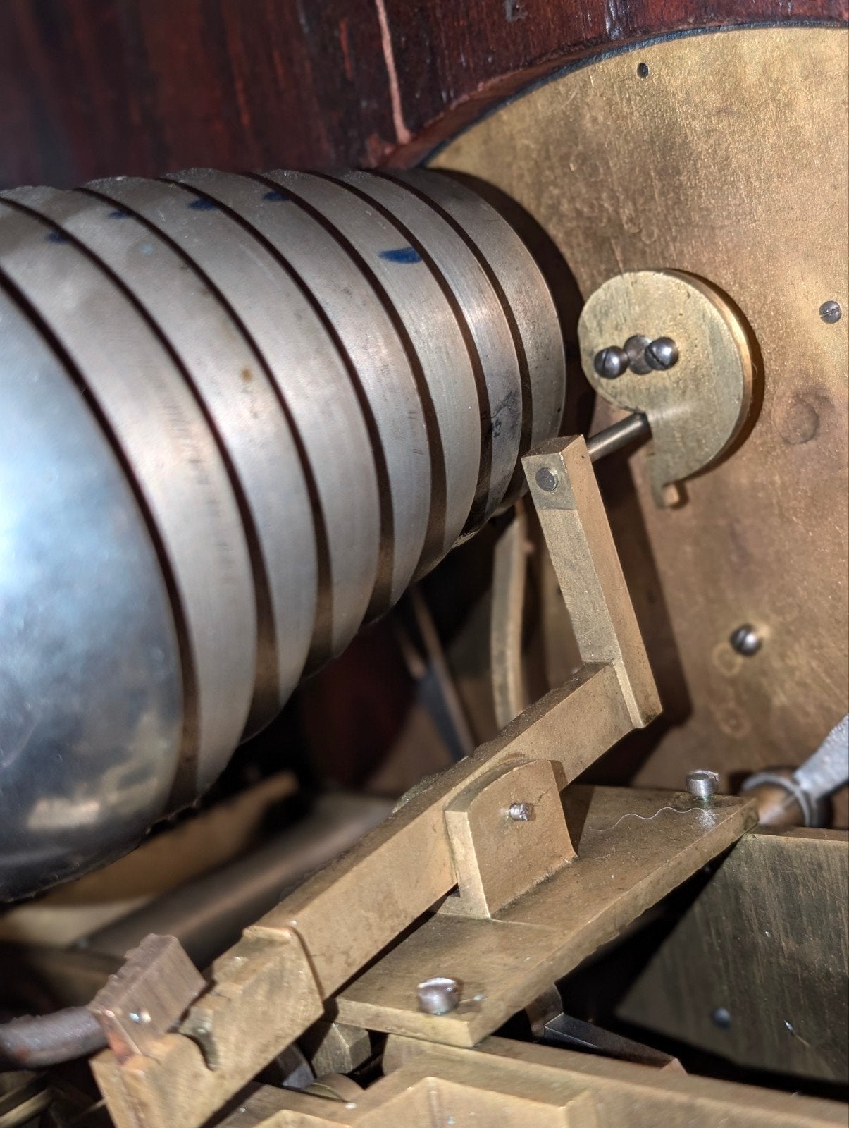 Grote Engelse tafel klok 77 cm hoog. 8 bellen kwartier slag, Antiek en Kunst, Antiek | Klokken, Ophalen