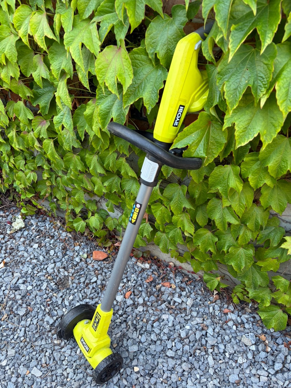 Ryobi voegen cleaner, Ophalen of Verzenden, Zo goed als nieuw, Accu