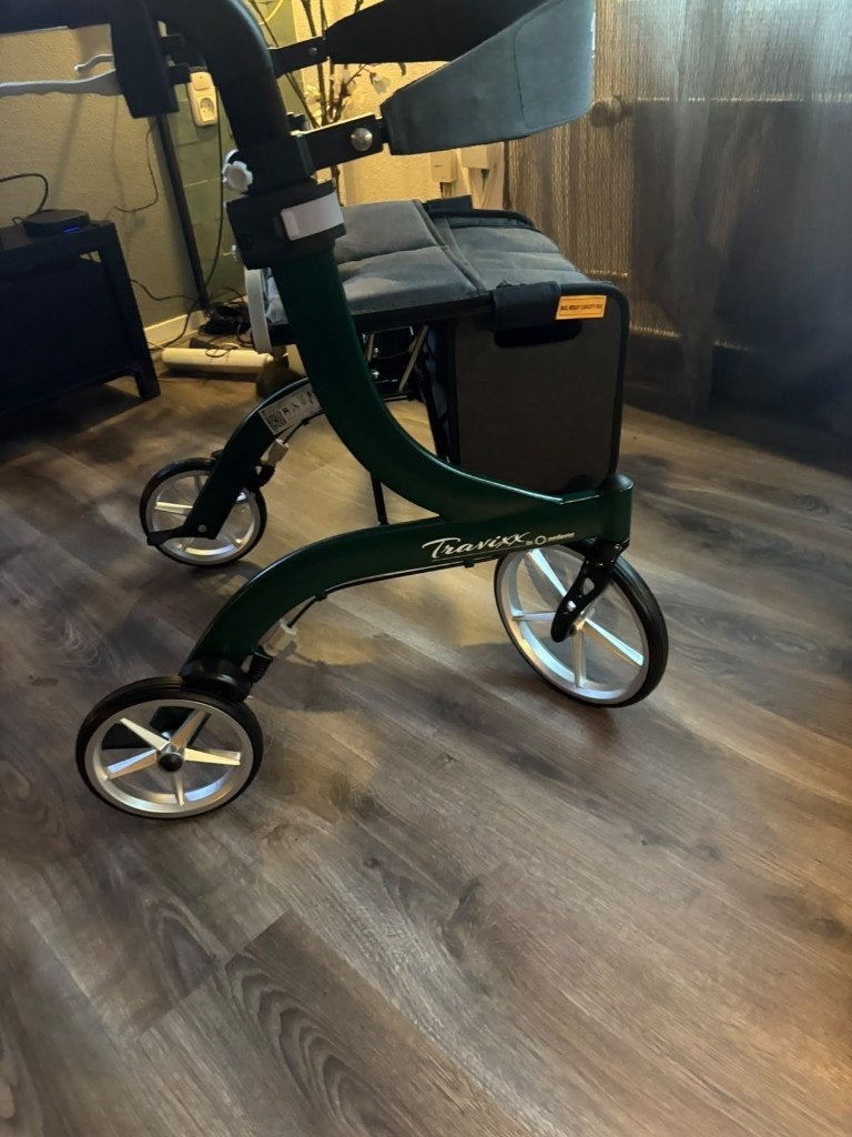 Rollator Travixx,  NIEUW, kleur donkergroen, Ophalen, Opvouwbaar, Nieuw