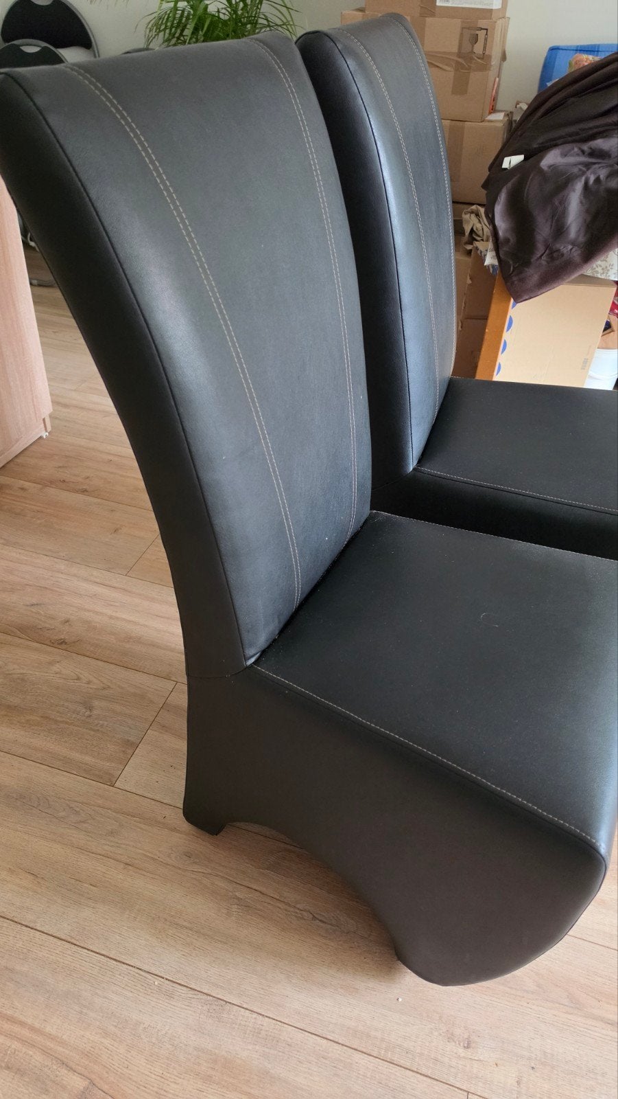 4 zwarte leren stoelen - B49xD43xZH48xLH68 cm, Huis en Inrichting, Stoelen, Ophalen, Zwart, Leer, Zo goed als nieuw