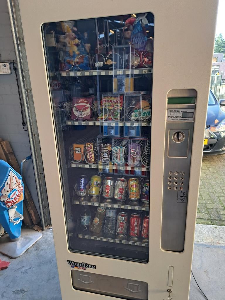 Fris / snack automaat gekoeld, Verzamelen, Automaten | Overige, Ophalen, Gebruikt