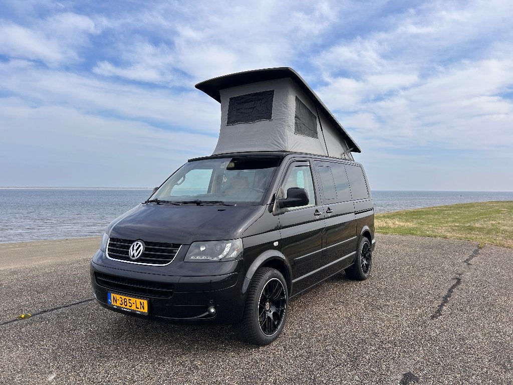 VW T5 Multivan camper - 2.5 TDI / 205 PK, Zwart, Leder, 205 pk, Particulier