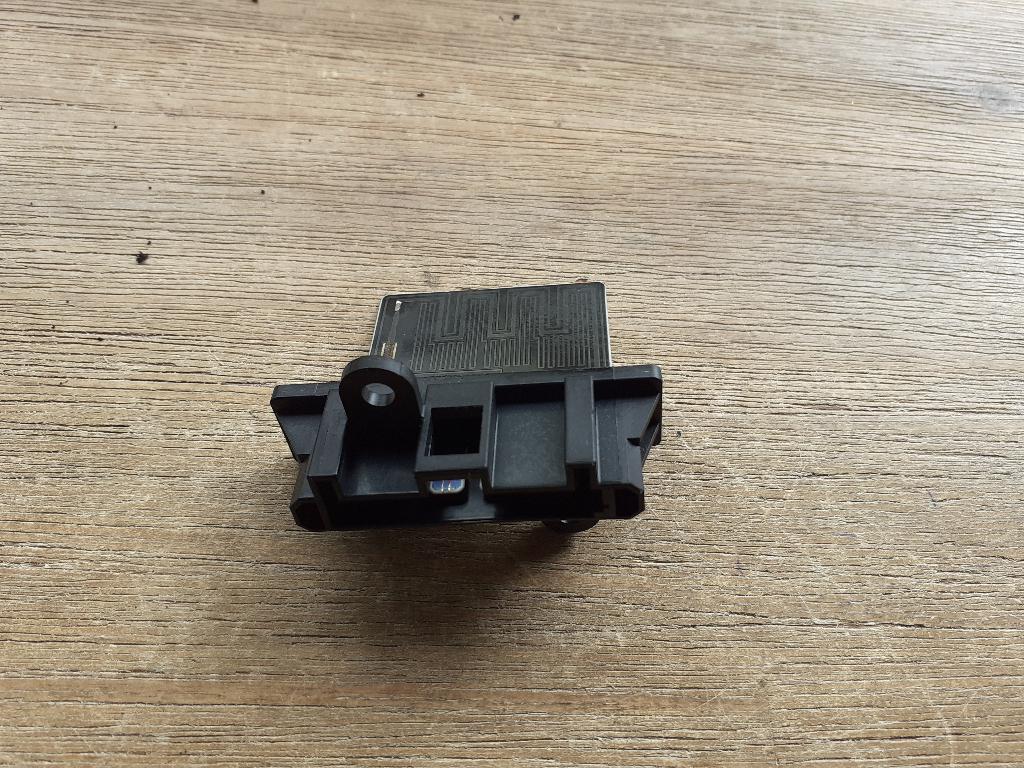 KACHELWEERSTAND - NISSAN MICRA K11 - 1000 en 1300 cc, Verzenden, Gebruikt, Nissan