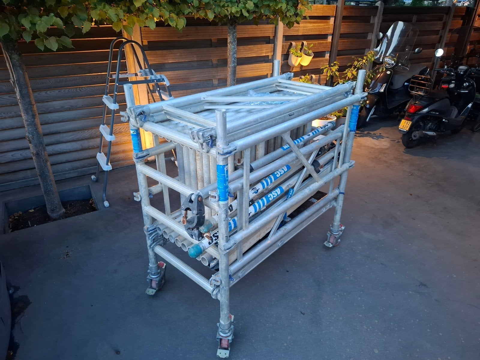 ASC Rolsteiger One (Mi-tower)75x120 cm 6,2 meter werkhoogte, Doe-het-zelf en Verbouw, Steigers, Ophalen