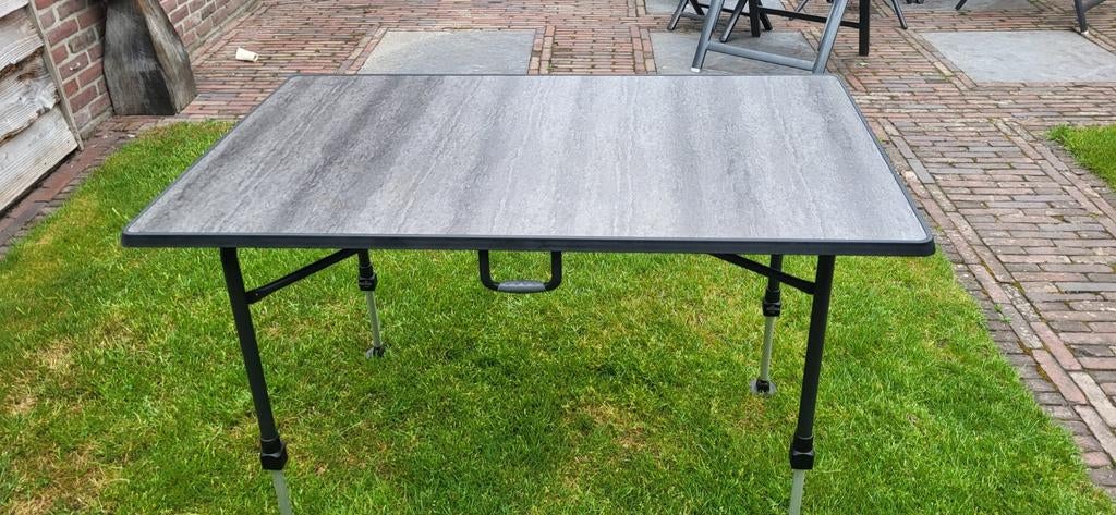 Barbani Campingtafel - 2 seizoenen gebruikt, prima staat, Ophalen of Verzenden, Gebruikt, Campingtafel