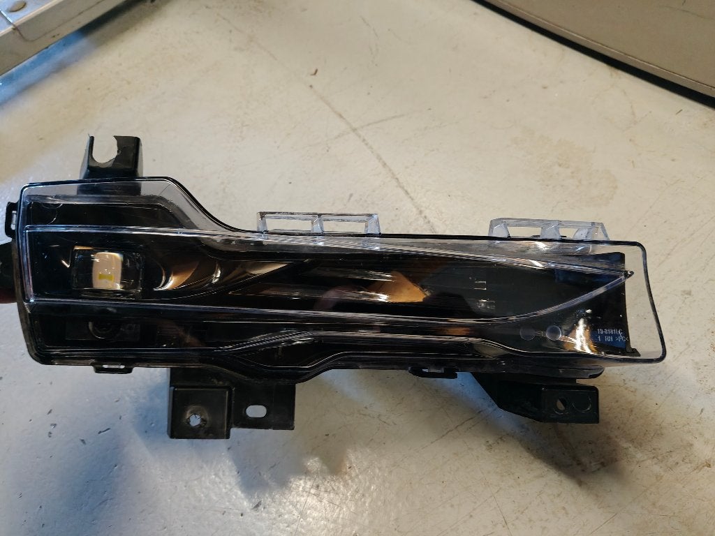 Tesla Model 3 Y mistlamp rechts origineel 1624798-00-A, Ophalen of Verzenden, Gebruikt, Overige automerken