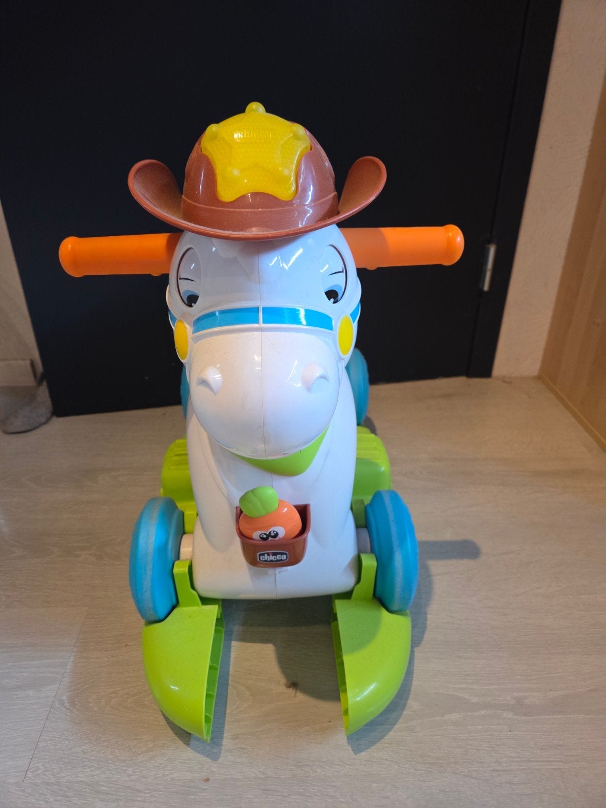 enig chicco hobbelpaard met geluid, Ophalen, Zo goed als nieuw