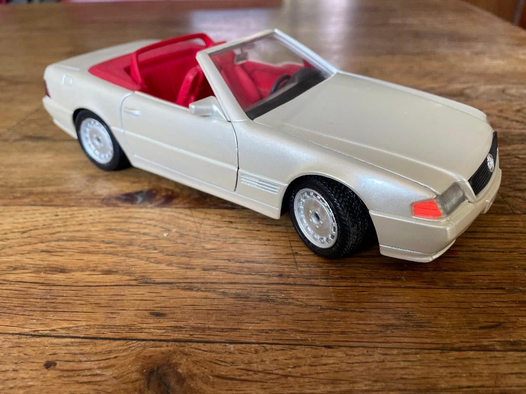 Mercedes Benz 500SL Guiloy, Hobby en Vrije tijd, Modelauto's | 1:18, Ophalen of Verzenden, Nieuw, Auto, Overige merken