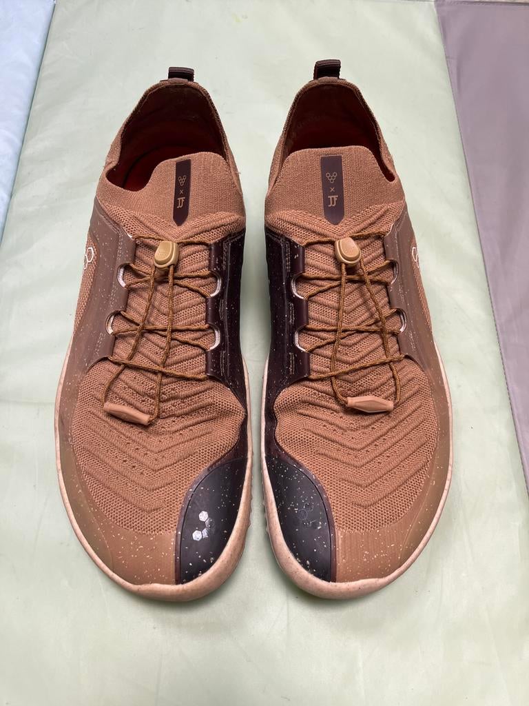 Vivo Barefoot John John Florence Special Edition Maat 48, Ophalen of Verzenden, Zo goed als nieuw, Bruin, Sneakers of Gympen